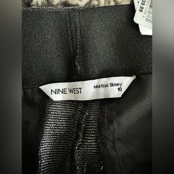 NWT Nine West dress pants. Nine West size 10 - Picture 4 of 6